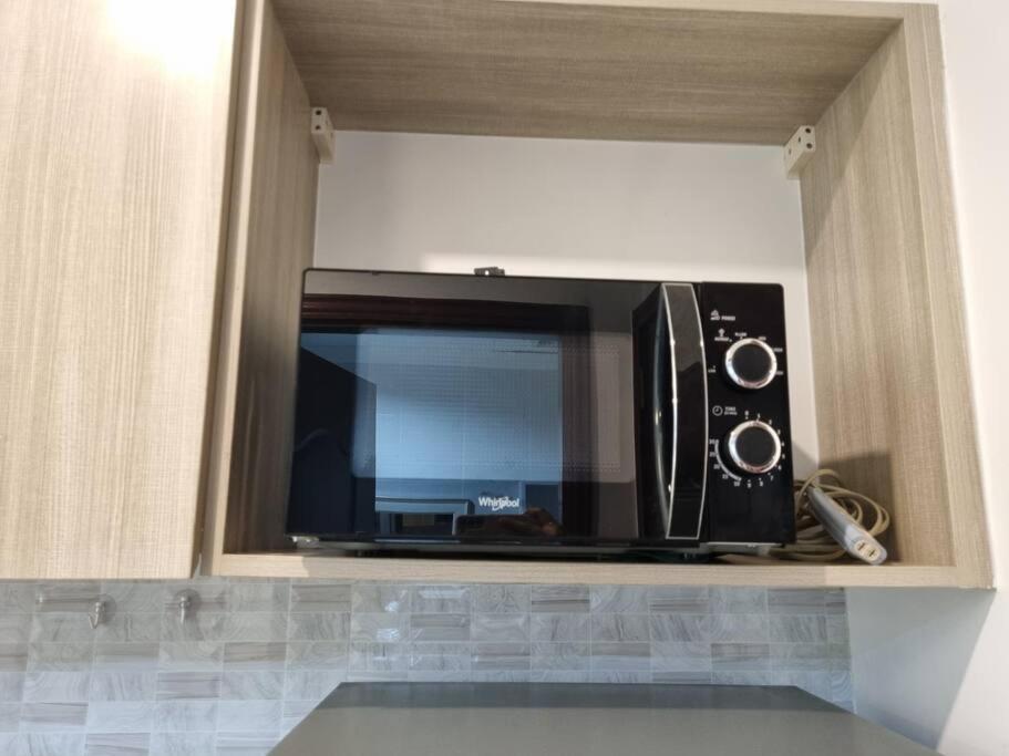 Chic Studio 5 Min Walk To Business Park/ayala