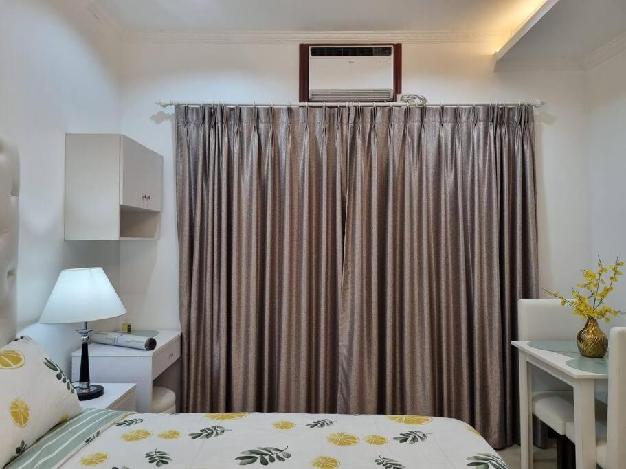 Apartment Chic Studio 5 Min Walk To Business Park/ayala
